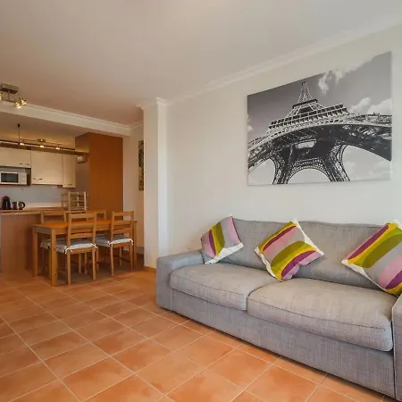 Apartamento Residencial Paraíso Ii *